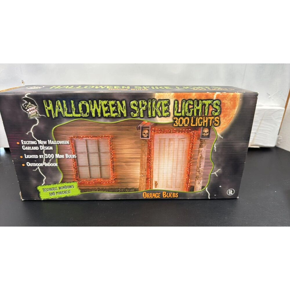 Halloween Spike Light 300 lights Orange Bulbs Outdoor -Indoor